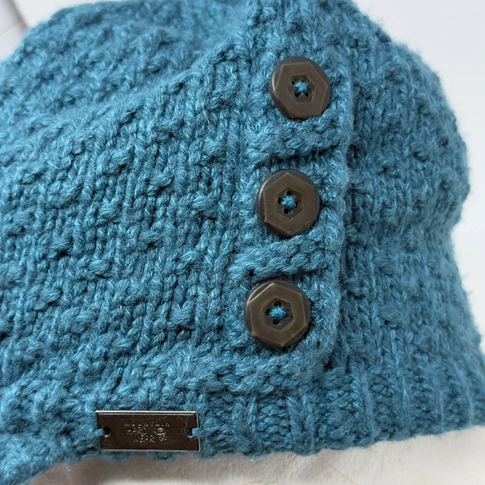 Mountain Hardwear Teal Blue Chunky Knit Visor Beanie Hat with Buttons Logo Large